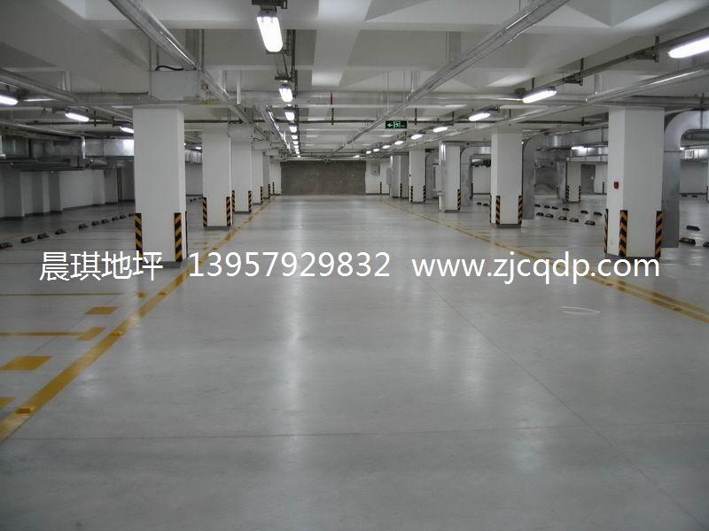 金華環氧地坪漆施工的自流平涂裝